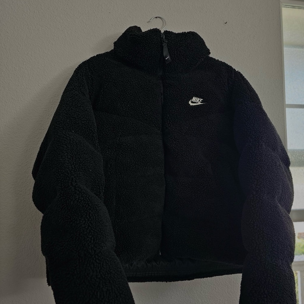 •NEW• Nike Black Therma-Fit Jacket